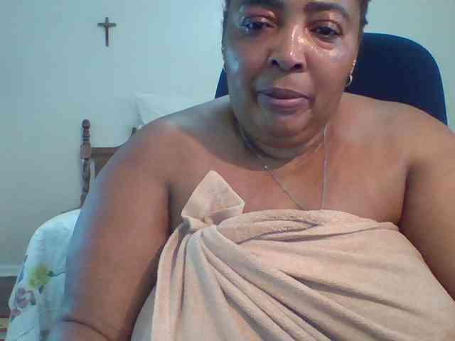pussylips53 webcam