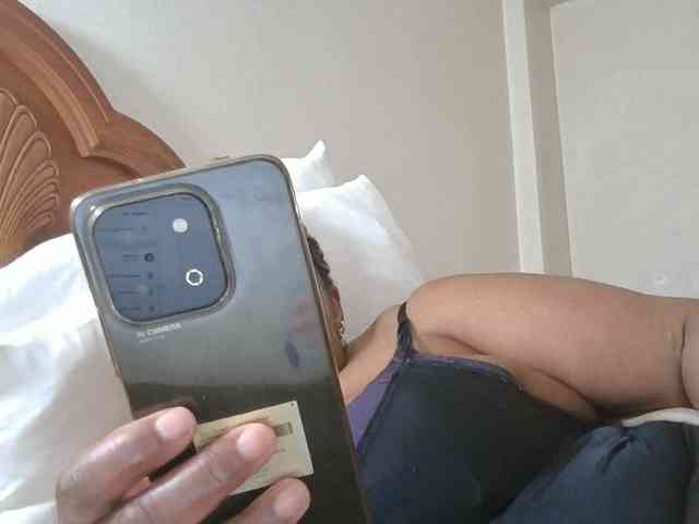 pussylips53 webcam