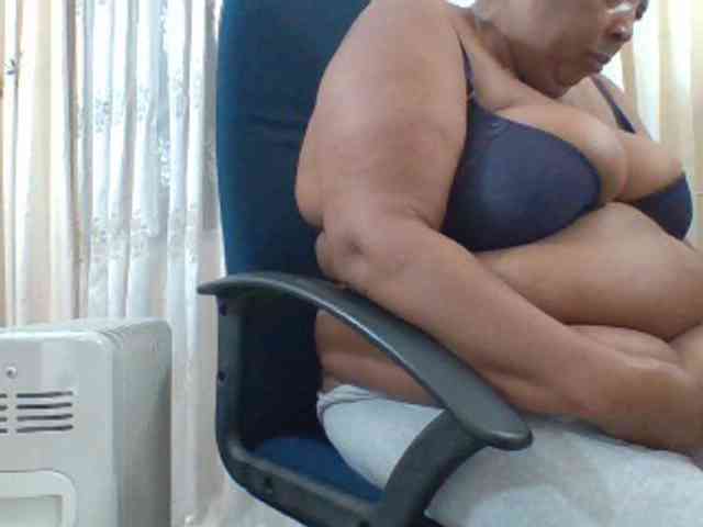 pussylips53 webcam