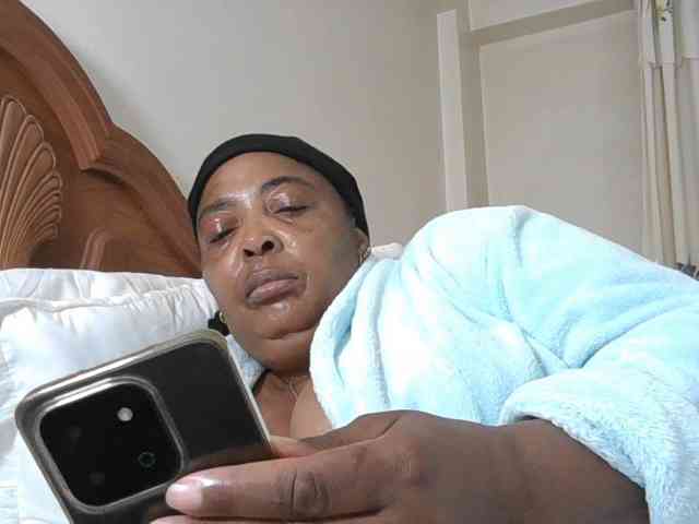pussylips53 webcam
