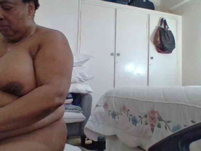 pussylips53 Live Webcam on BongaCams
