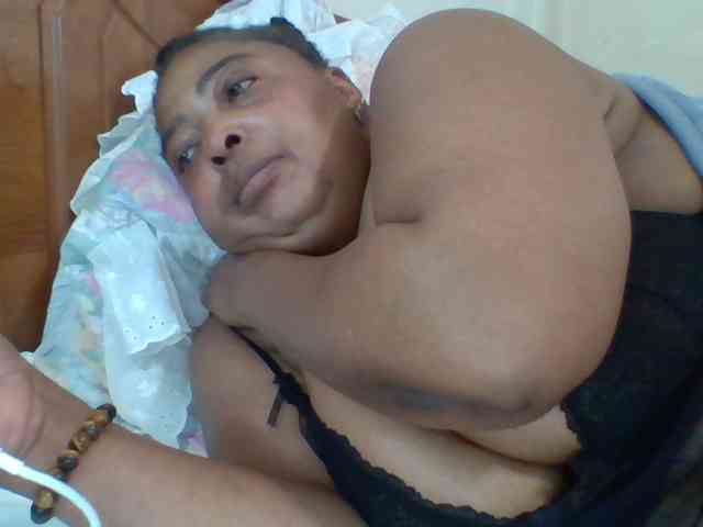 pussylips53 webcam