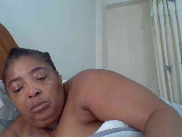 pussylips53 webcam