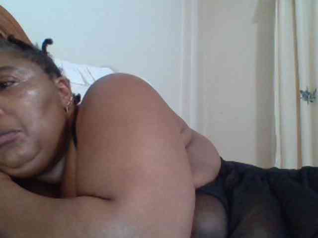 pussylips53 webcam