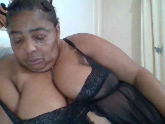 pussylips53 webcam