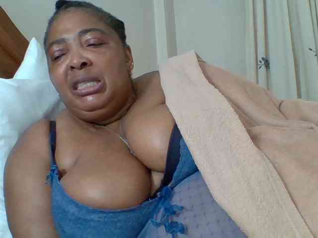 pussylips53 webcam