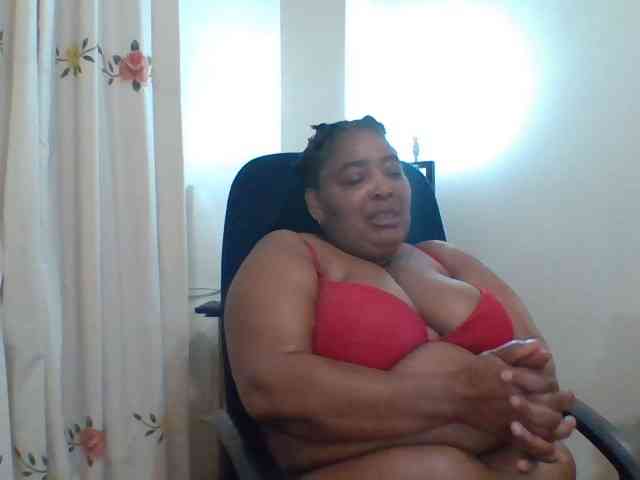 pussylips53 webcam