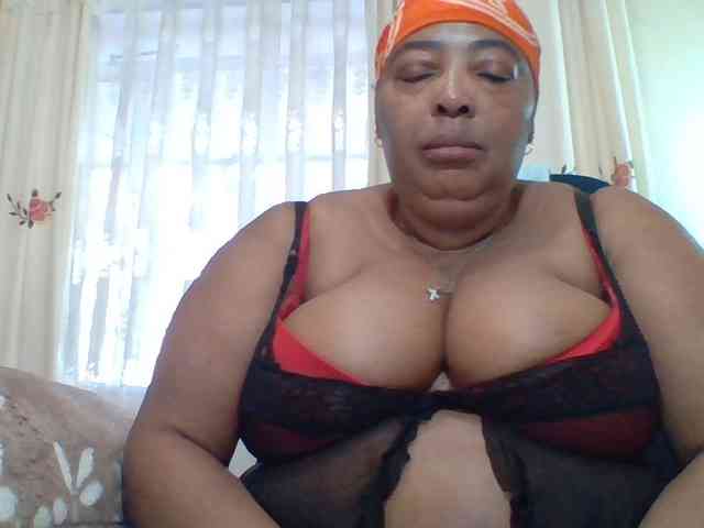 pussylips53 webcam