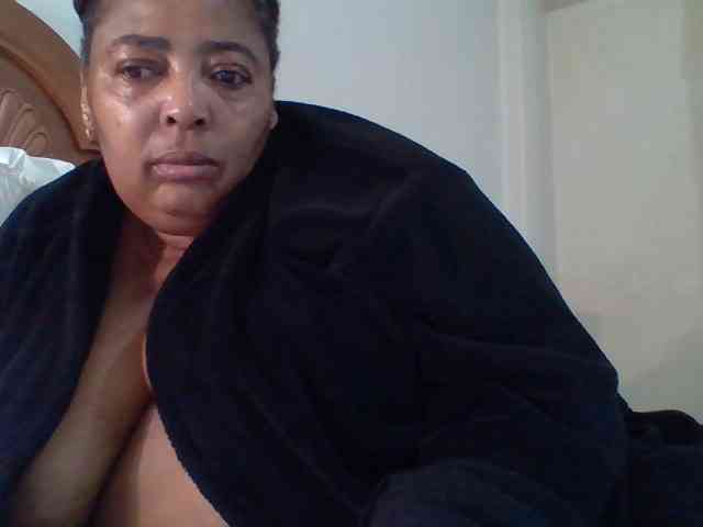 pussylips53 webcam