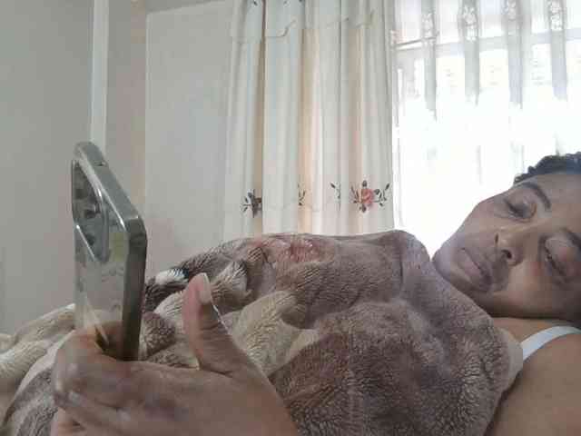 pussylips53 webcam