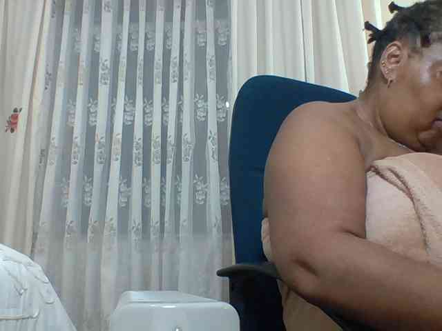 pussylips53 webcam