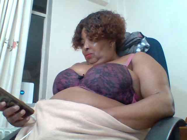 pussylips53 webcam