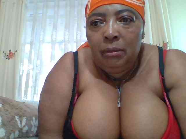 pussylips53 webcam