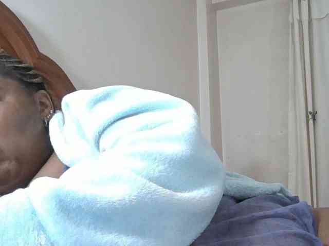 pussylips53 webcam