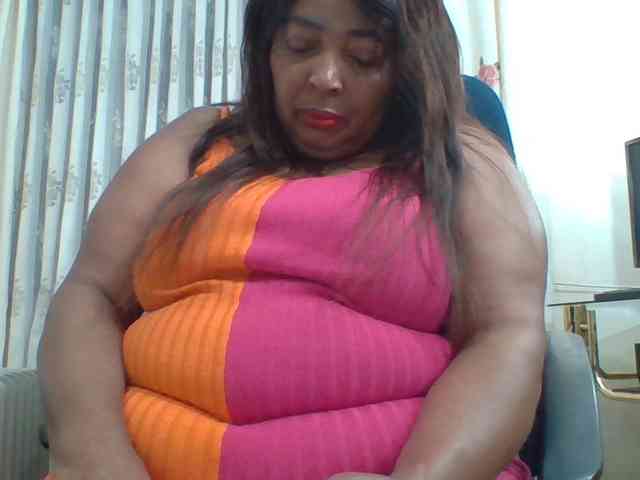 pussylips53 webcam