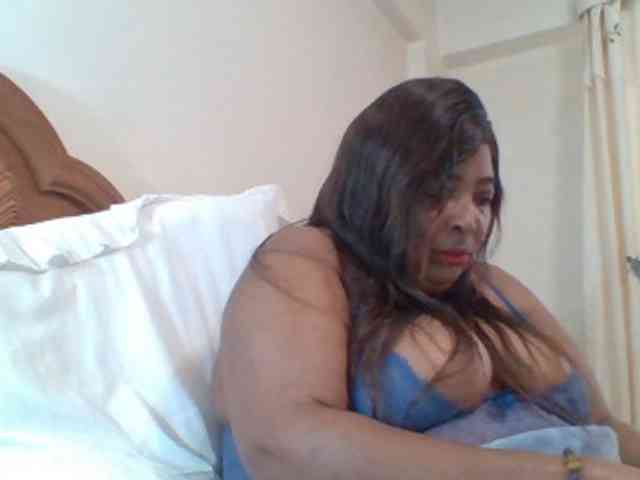 pussylips53 webcam
