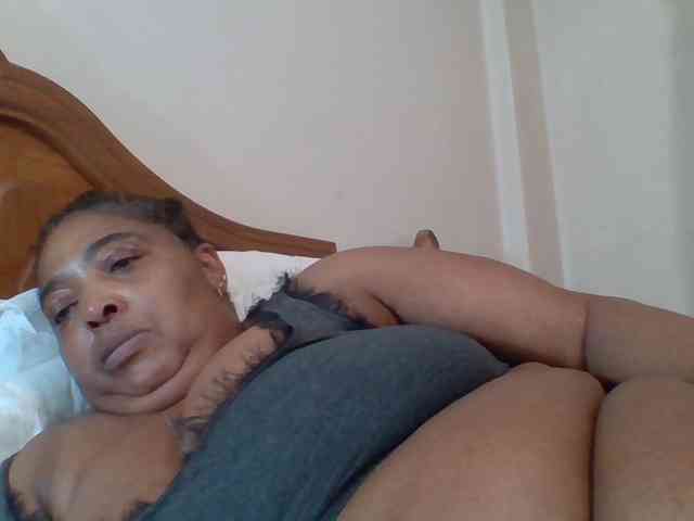 pussylips53 webcam
