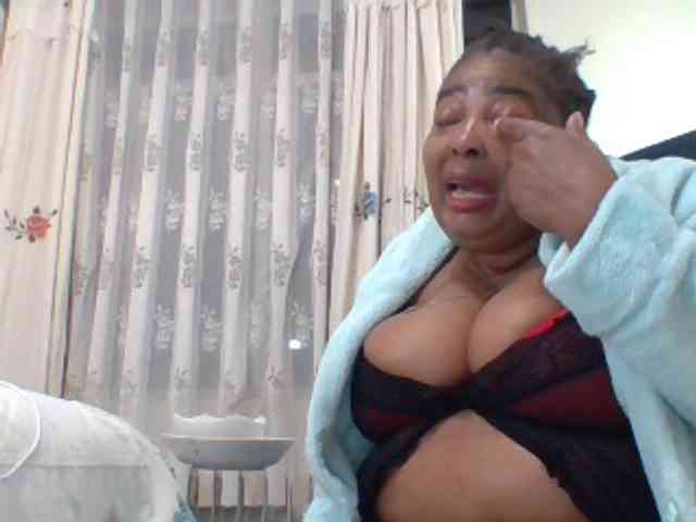 pussylips53 webcam