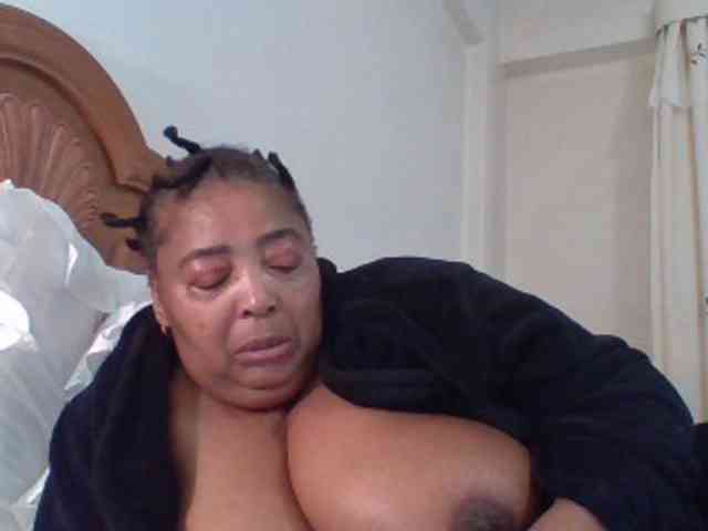 pussylips53 webcam