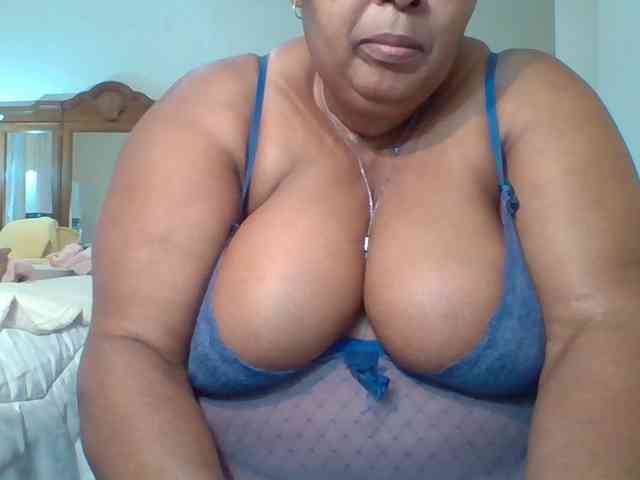 pussylips53