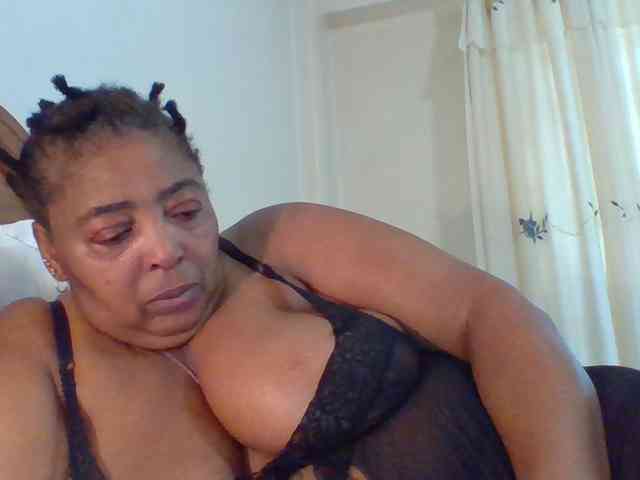 pussylips53 webcam