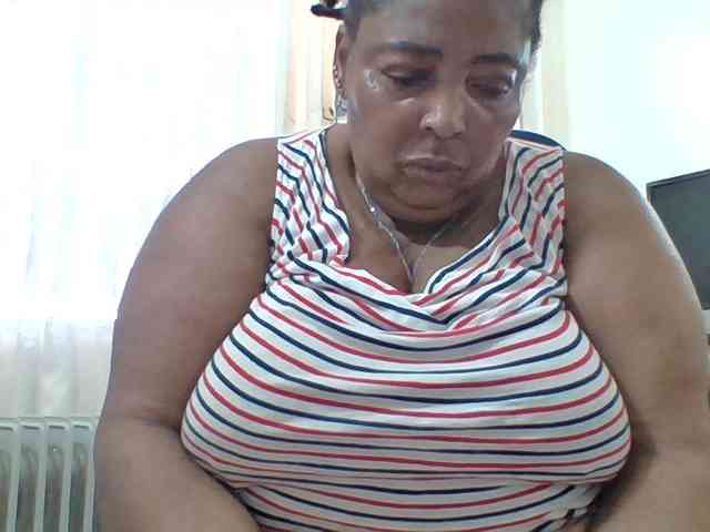 pussylips53 webcam
