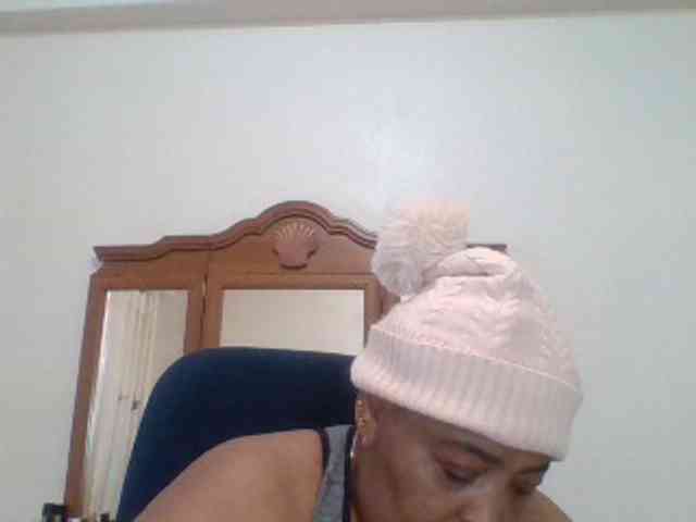 pussylips53 webcam