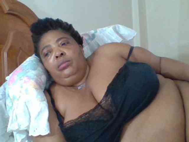 pussylips53 webcam