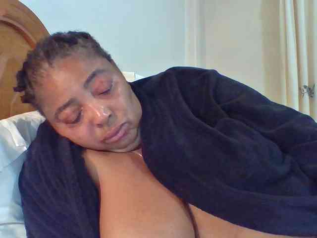 pussylips53 webcam