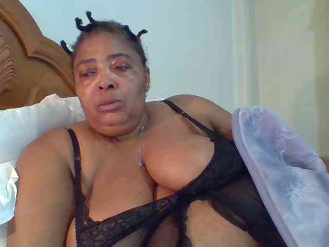 pussylips53 webcam