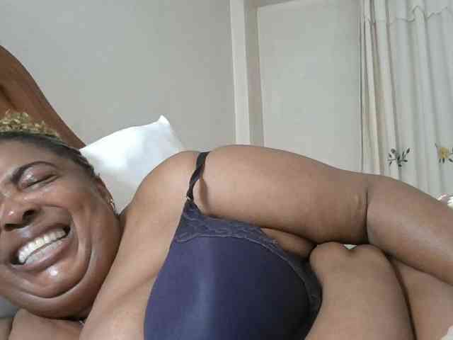 pussylips53 webcam