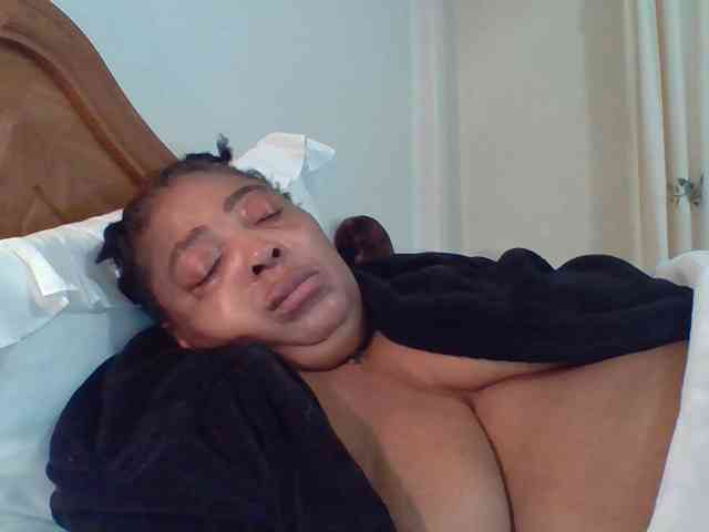 pussylips53 webcam