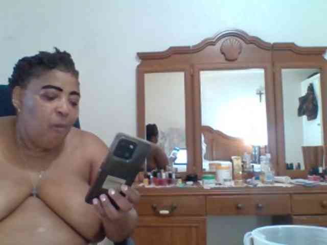 pussylips53 webcam