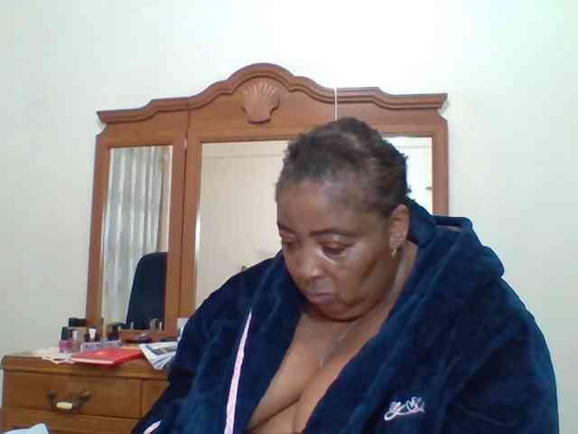 pussylips53 webcam