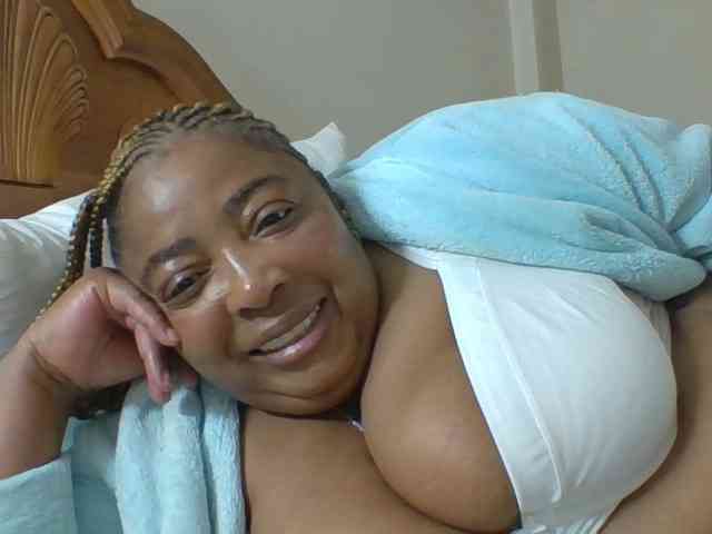 pussylips53 webcam