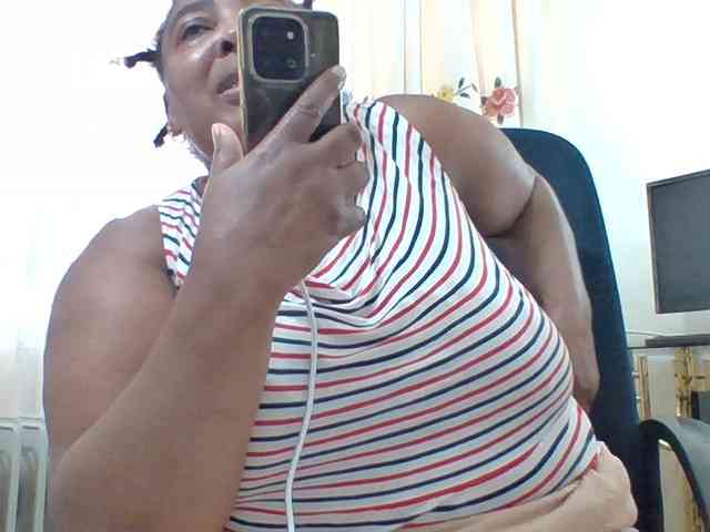 pussylips53 webcam