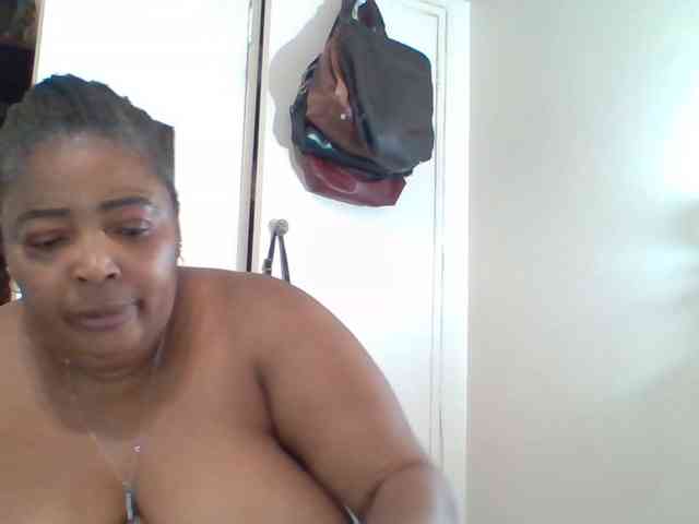 pussylips53 webcam