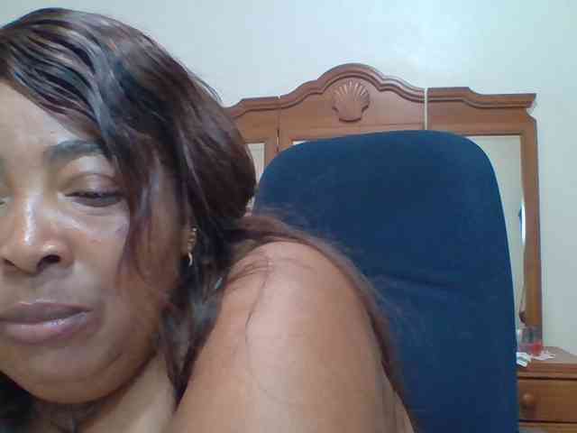 pussylips53 webcam