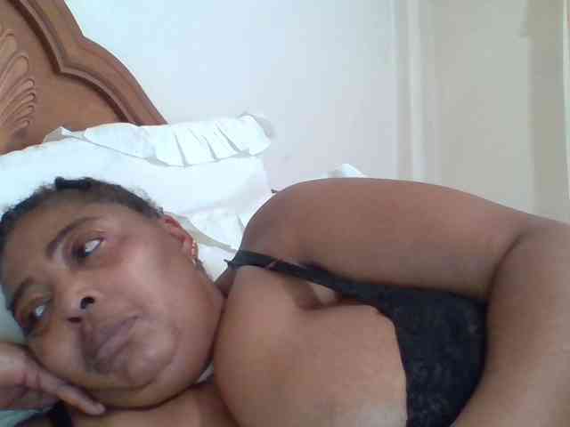 pussylips53 webcam