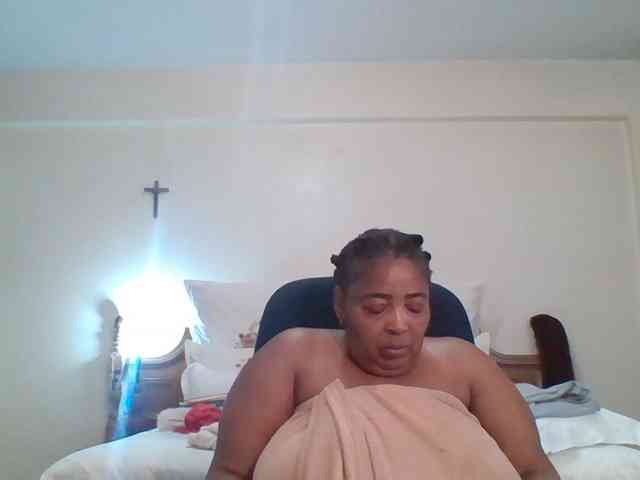 pussylips53 webcam