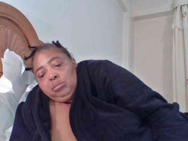 pussylips53 webcam