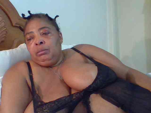 pussylips53 webcam
