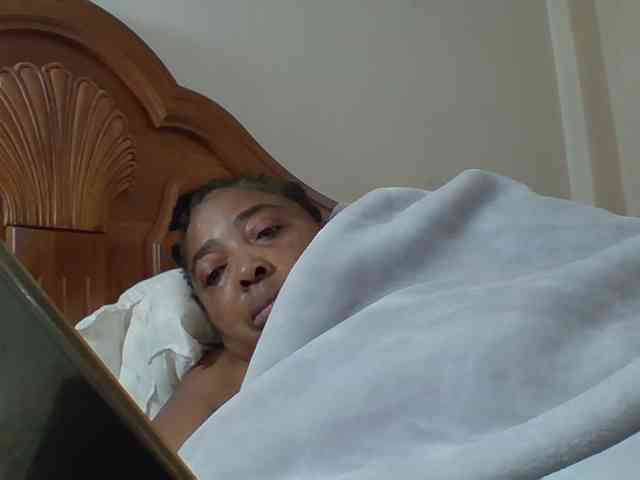 pussylips53 webcam