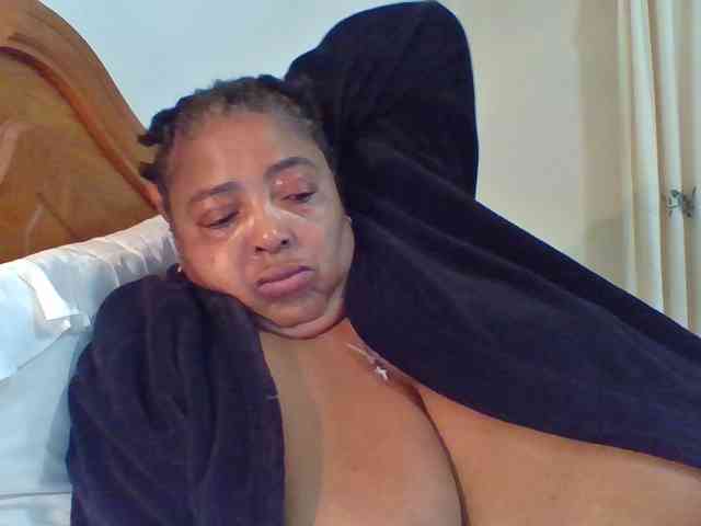 pussylips53 webcam