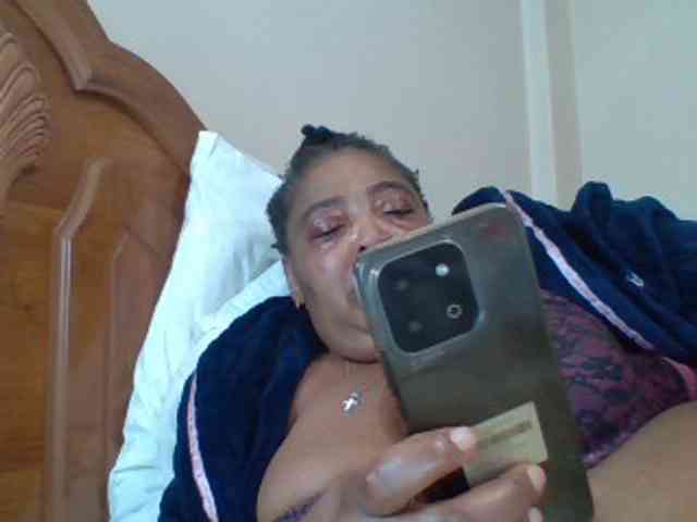 pussylips53 webcam