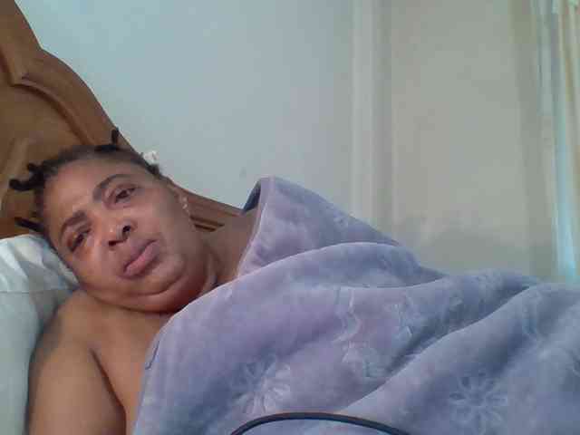 pussylips53 webcam