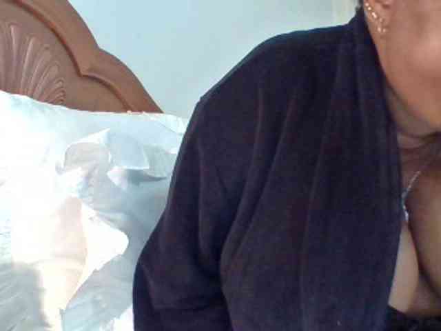 pussylips53 webcam
