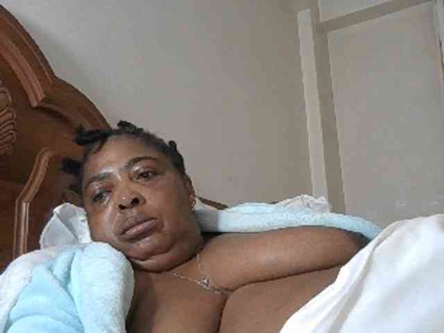 pussylips53 webcam