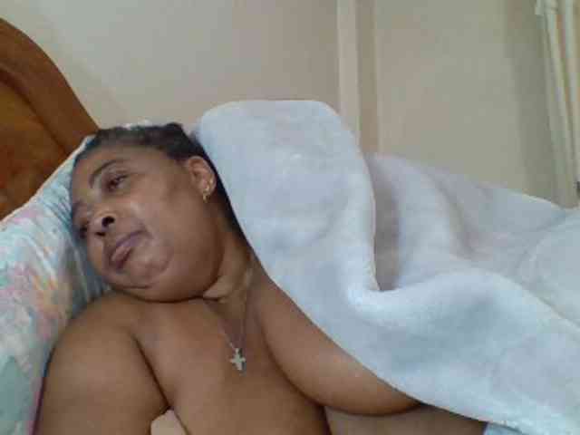 pussylips53 webcam