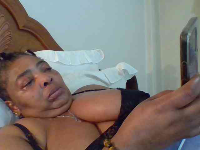 pussylips53 webcam